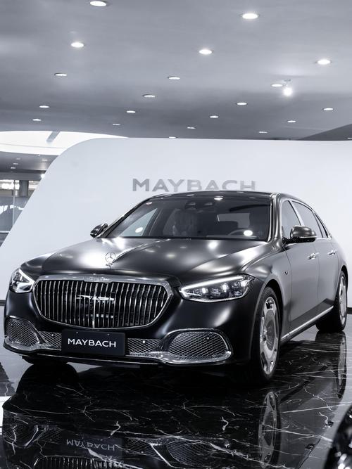 成都140岚图汽车的售后服务让用户无忧出行，迈巴赫未来的豪华车趋势